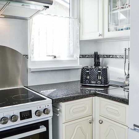 Enjoy Your Stay Cottage Bessingby 외부 사진