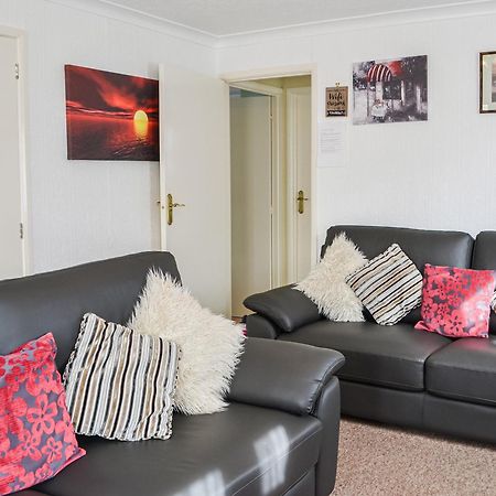 Enjoy Your Stay Cottage Bessingby 외부 사진